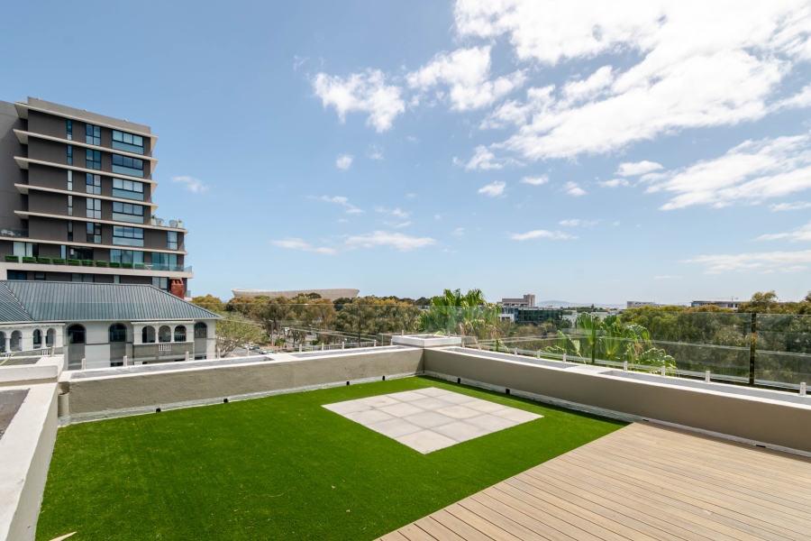 To Let 2 Bedroom Property for Rent in Green Point Western Cape